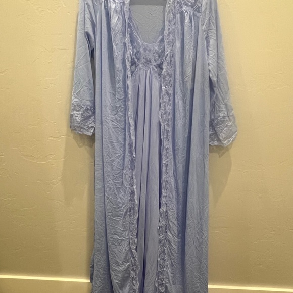 Vintage Vandemere Olga Nylon and Lace Lilac Purple Large Lingerie - Picture 2 of 9